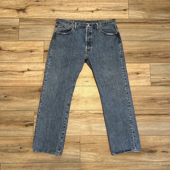 Men's Levis 501 Original Fit Denim Jeans SZ 38x30 Blue Button Fly Modern Red Tab - Picture 1 of 10